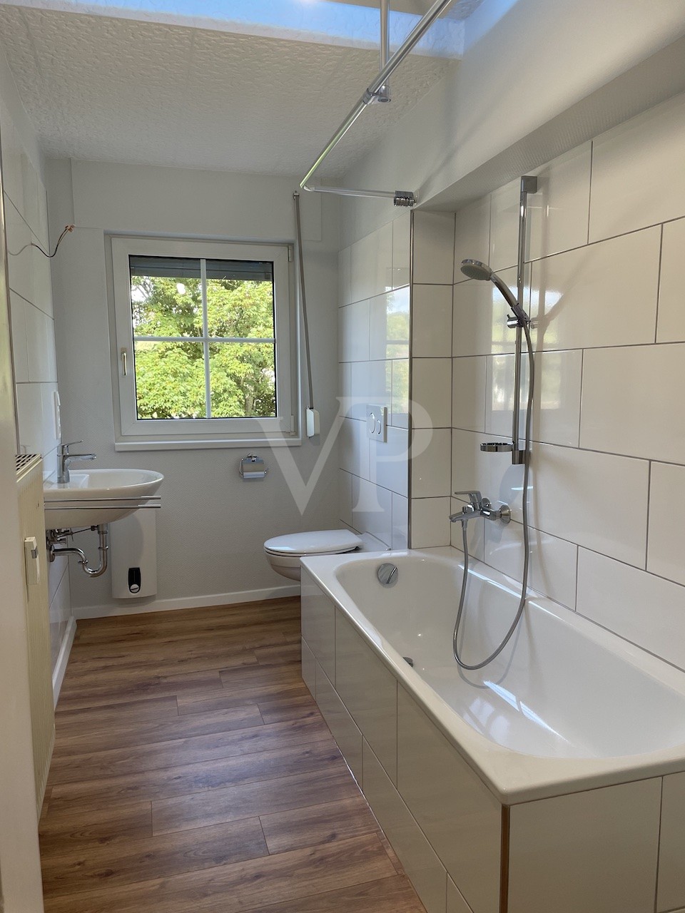 WHG5-Tageslicht-Badezimmer