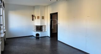 von_poll_real_estate_property_25451045_image_1