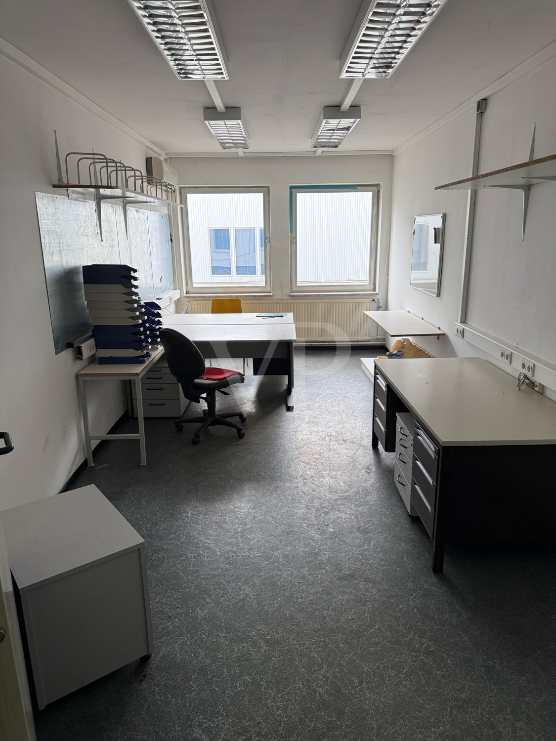 Büro 1