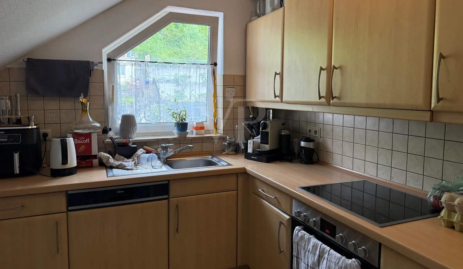 Küche mit Einbauküche