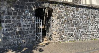 von_poll_real_estate_property_25451041_image_1
