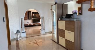 von_poll_real_estate_property_25451049_image_1
