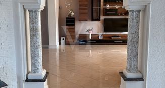 von_poll_real_estate_property_25451049_image_2