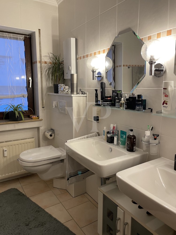 Blick ins Badezimmer