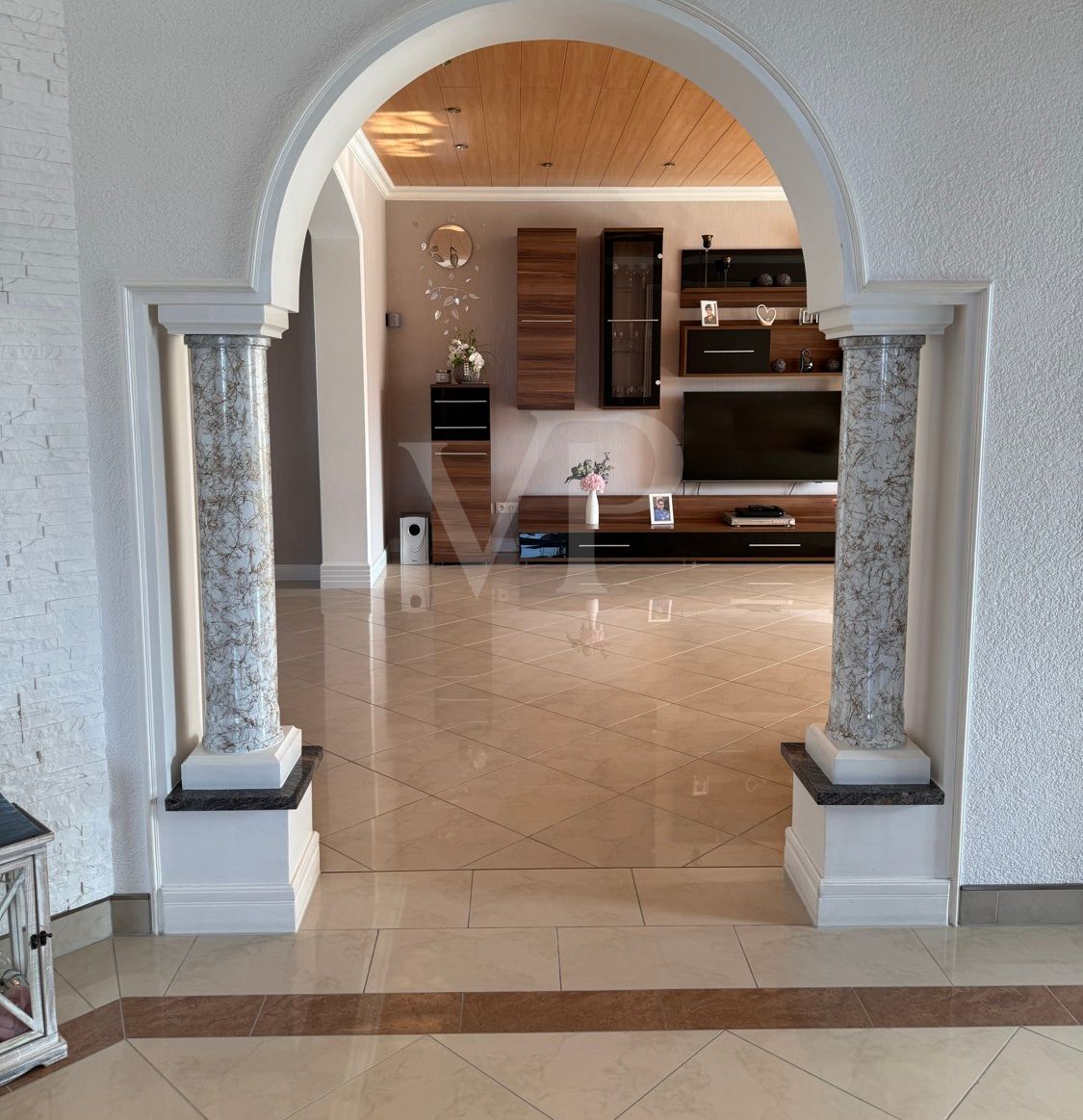 EG-Blick ins Wohnzimmer