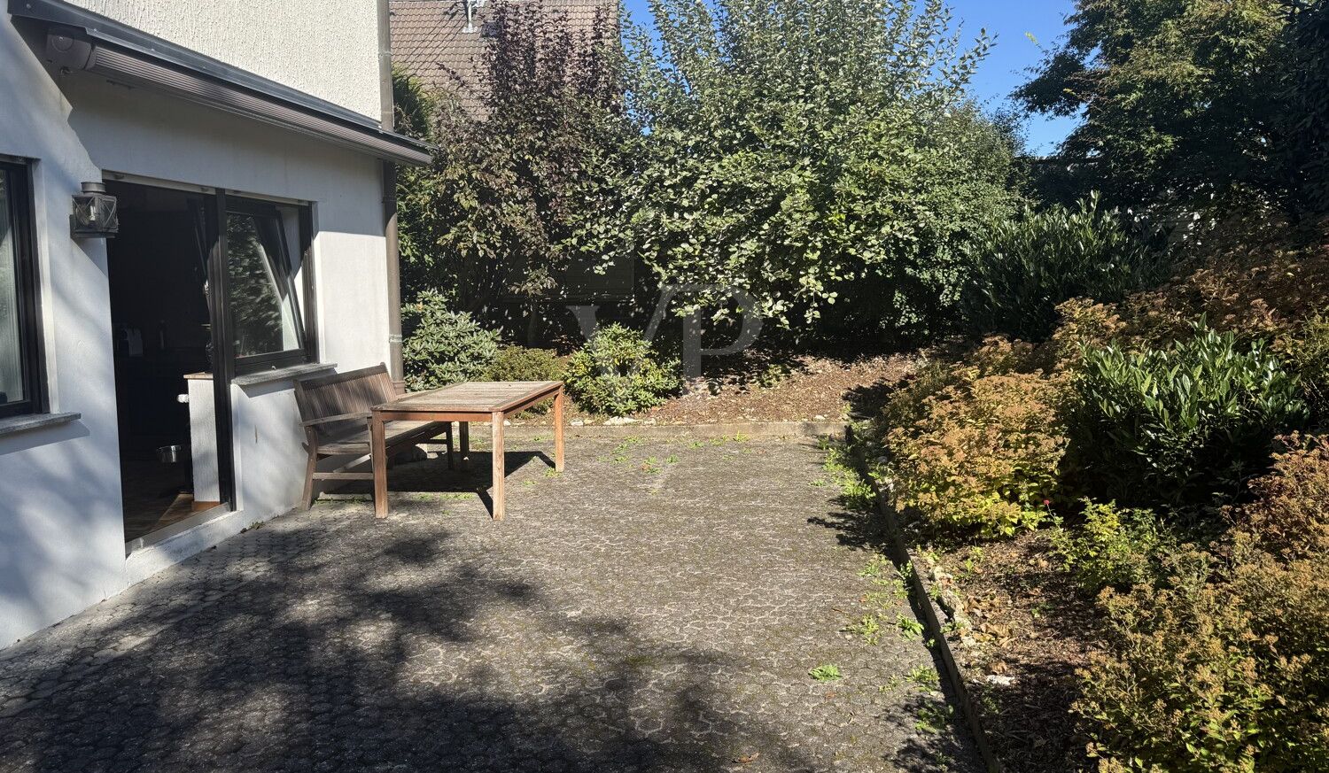 UG-Grosse Terrasse