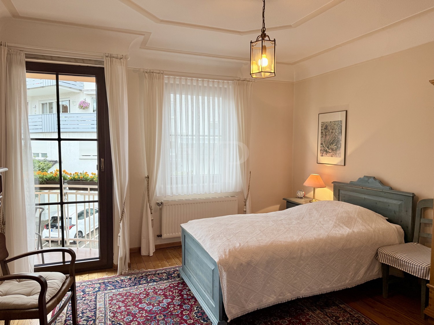 OG-Schlafzimmer 1 mit Zugang zu Balkon
