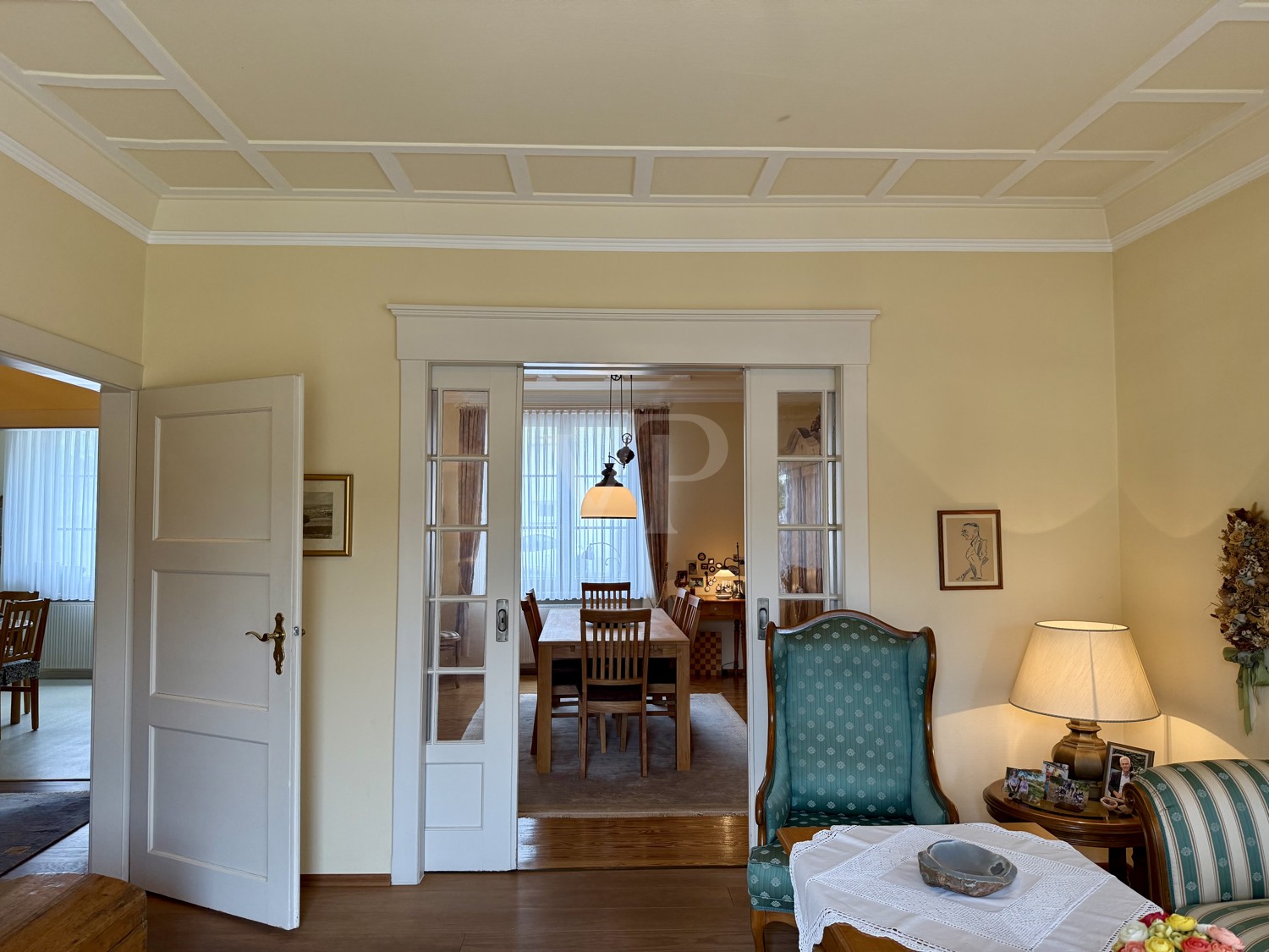 EG-Blick von Wohn- in Esszimmer
