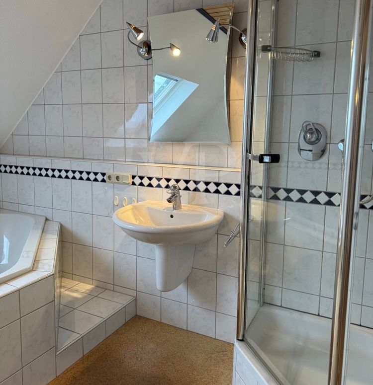 OG-Tageslicht-Badezimmer (3)