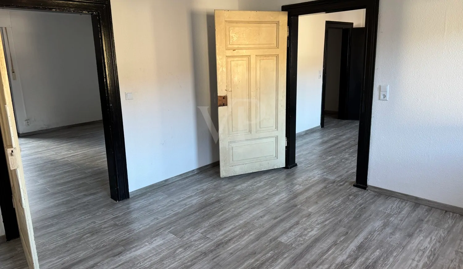 OG - Durchgangszimmer