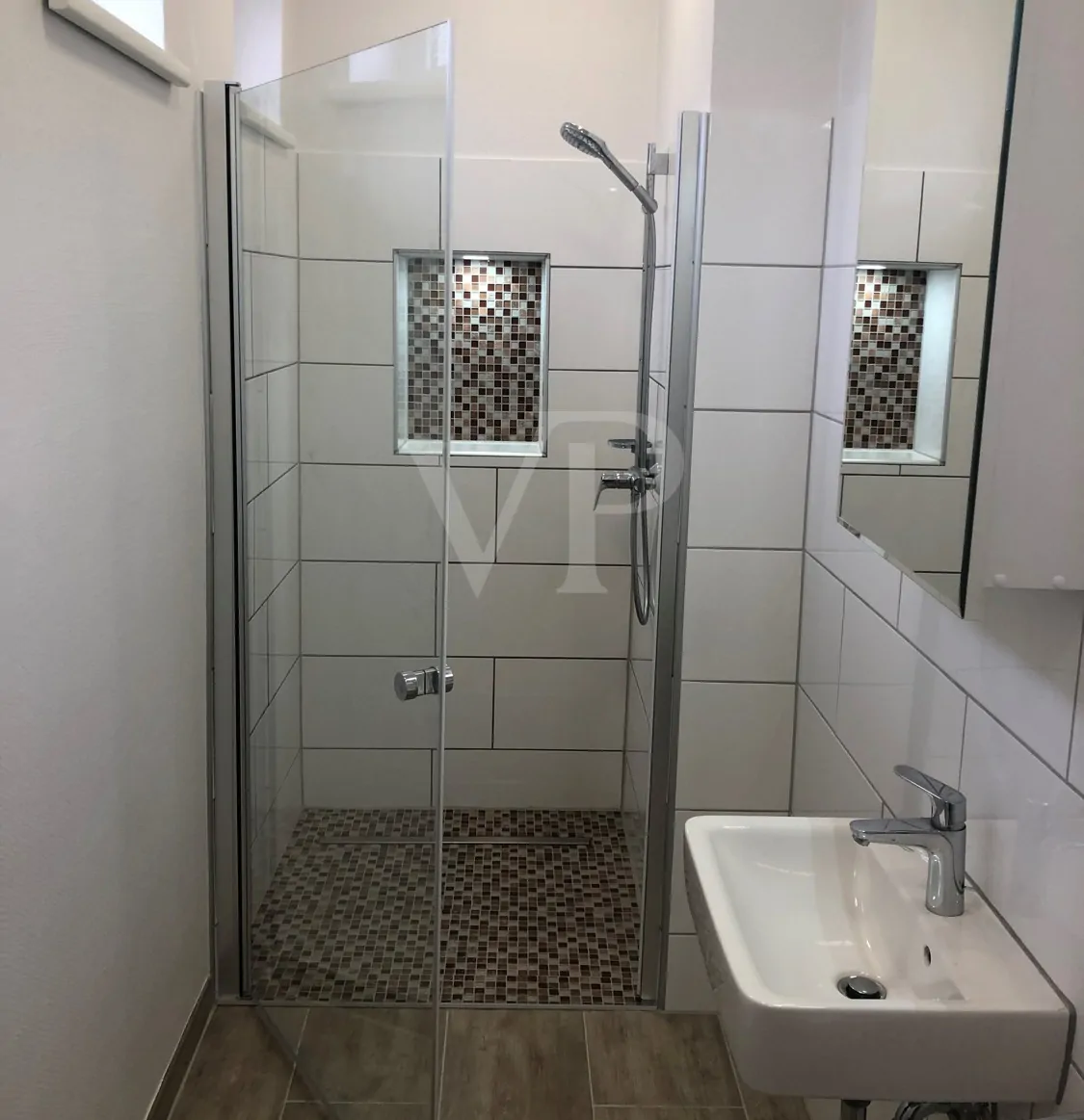 WHG2-Taheslicht-Duschbad