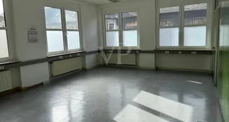 von_poll_real_estate_property_25451077_image_22