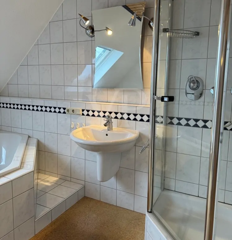 OG-Tageslicht-Badezimmer (3)