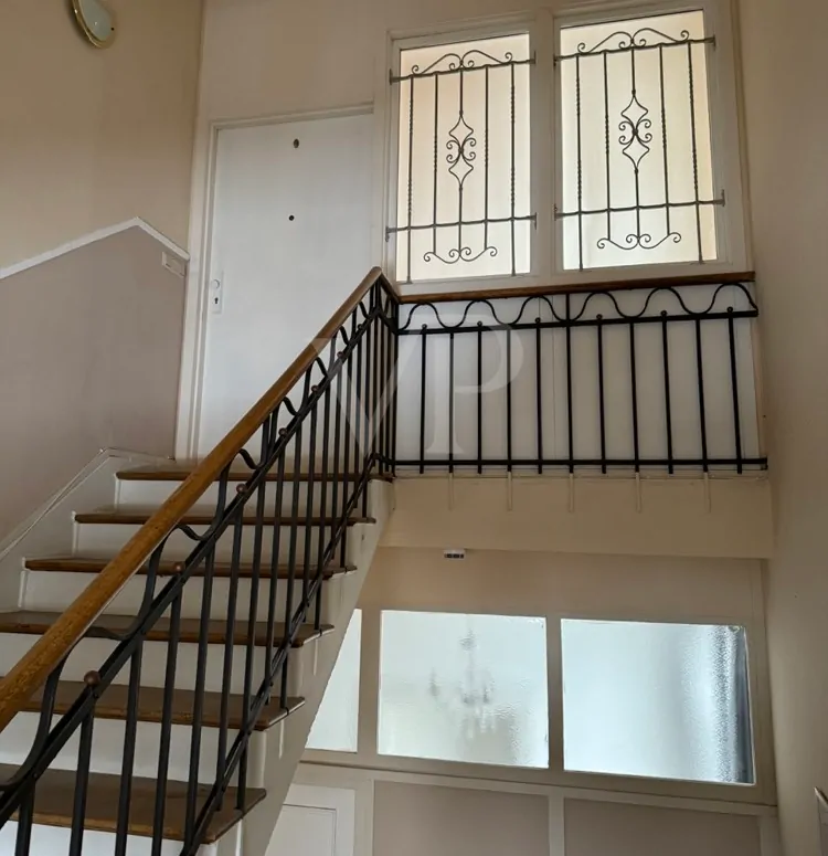 Hausflur-Wohnungseingang