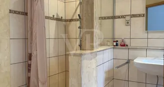 von_poll_real_estate_property_25451079_image_7