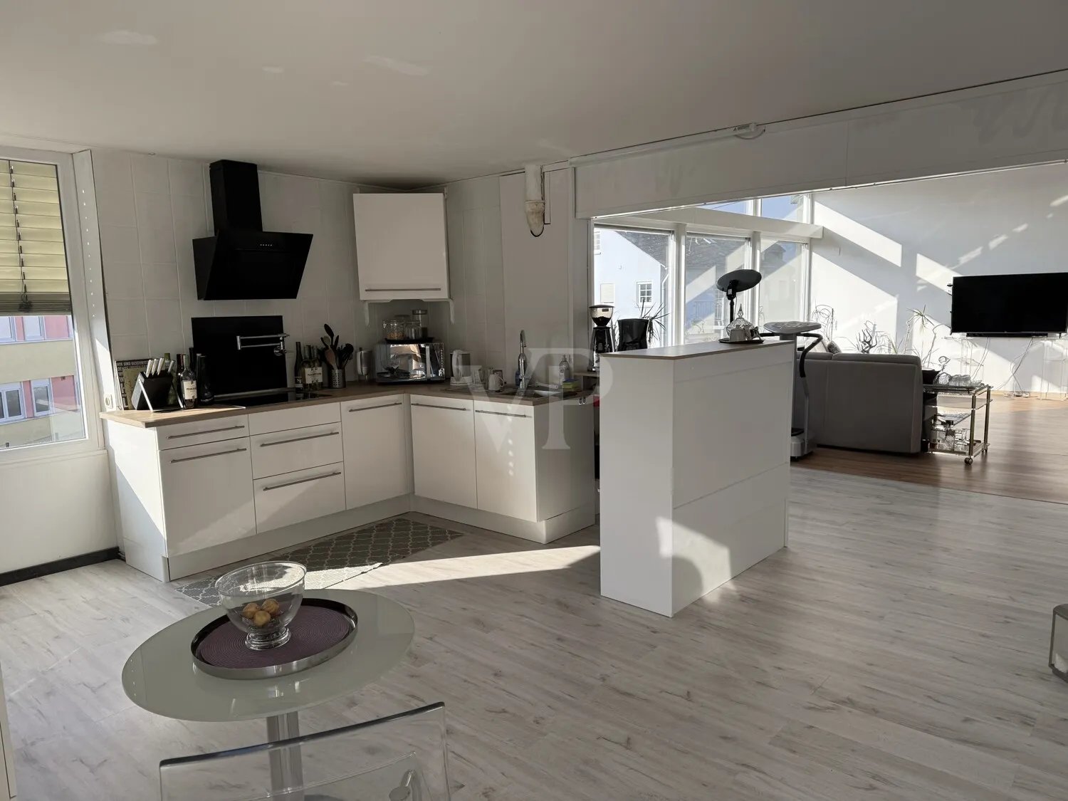 1.OG-Blick in Küchenbereich