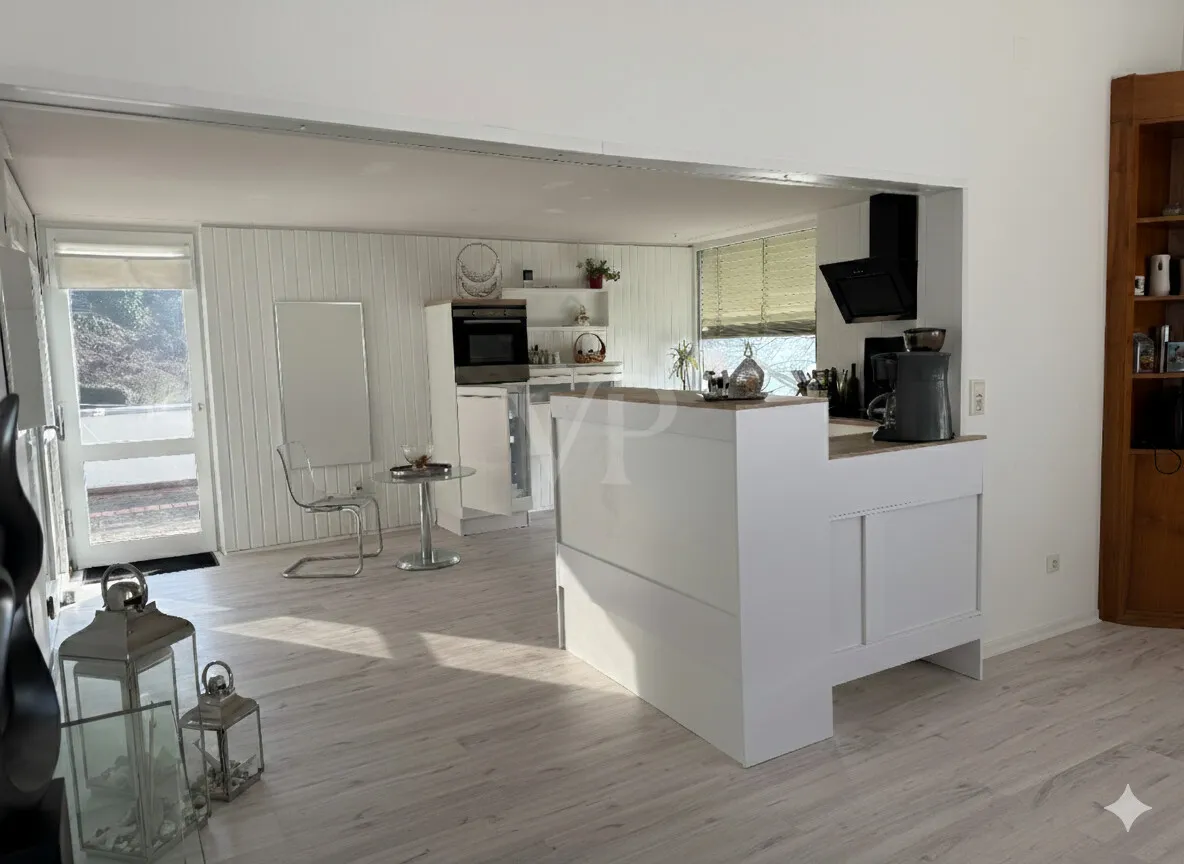 1.OG-KI-Blick auf Küchenbereich