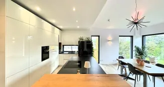 von_poll_real_estate_property_26108001_image_4