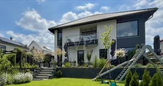 von_poll_real_estate_property_26108001_image_0