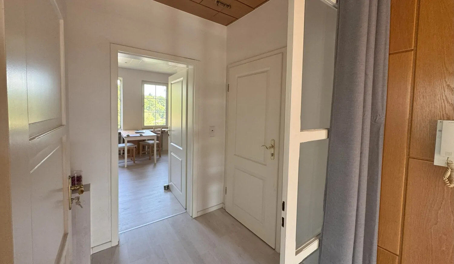 Zugang Kinder-/ Bürozimmer