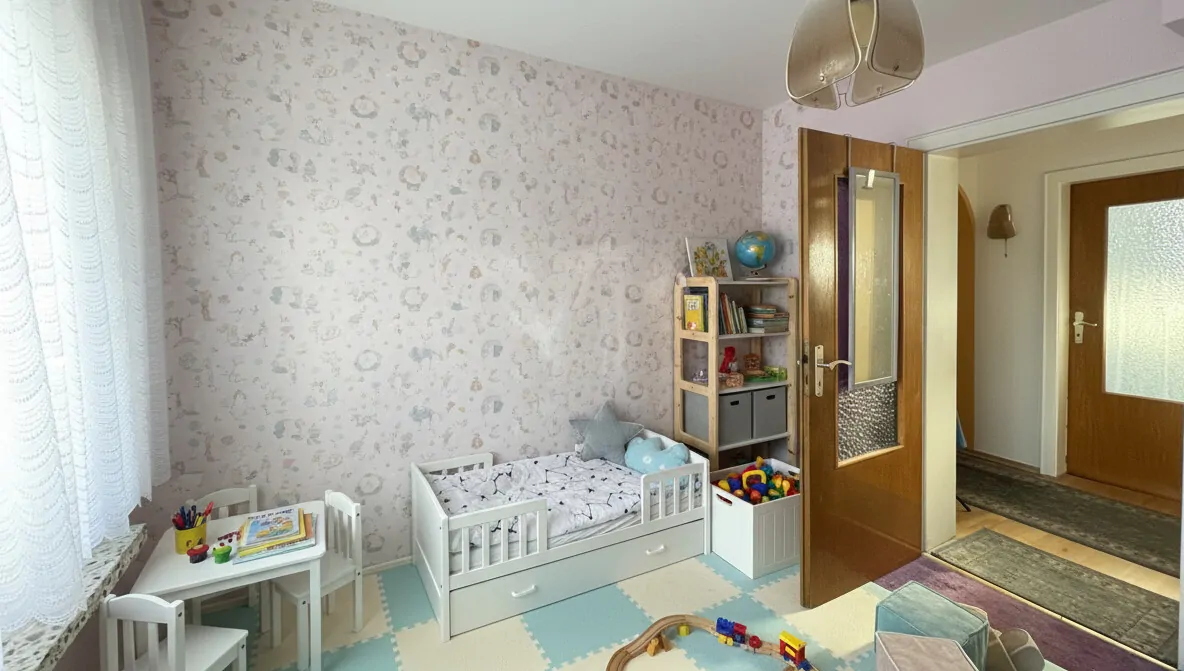 EG: Kinderzimmer KI-Staging