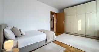 von_poll_real_estate_property_25108009_image_6