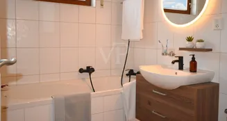 von_poll_real_estate_property_25108008_image_10