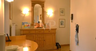 von_poll_real_estate_property_25108008_image_8