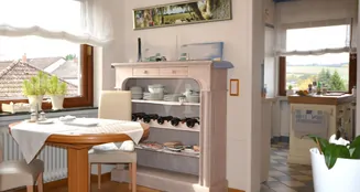 von_poll_real_estate_property_25108008_image_4