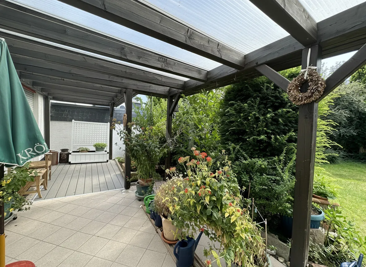 Überdachte Terrasse Neu