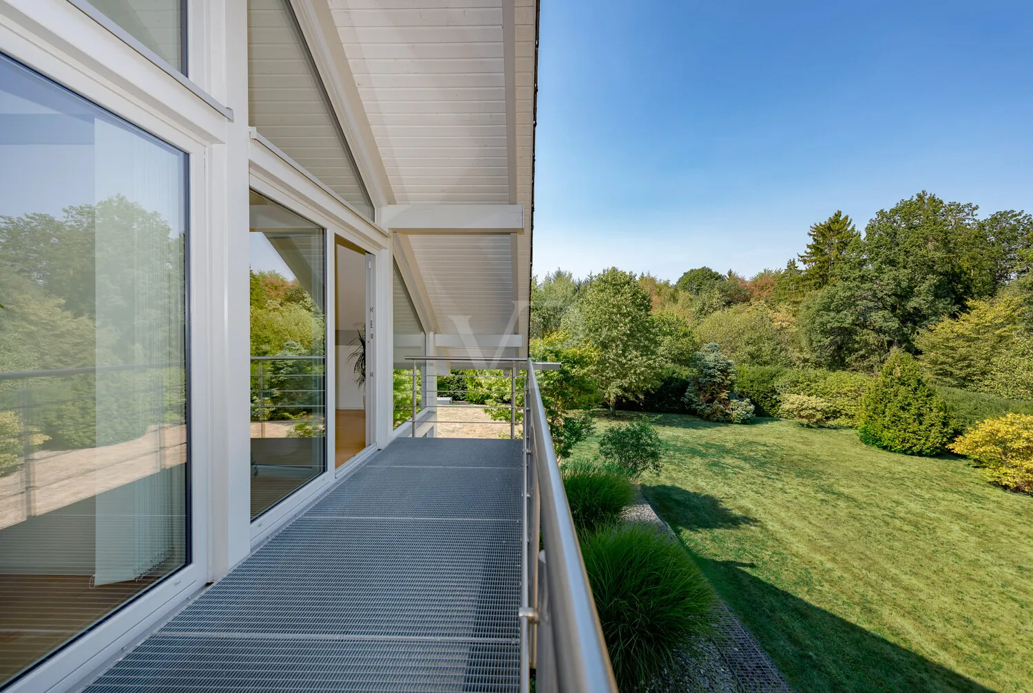 Balkon mit Gartenblick