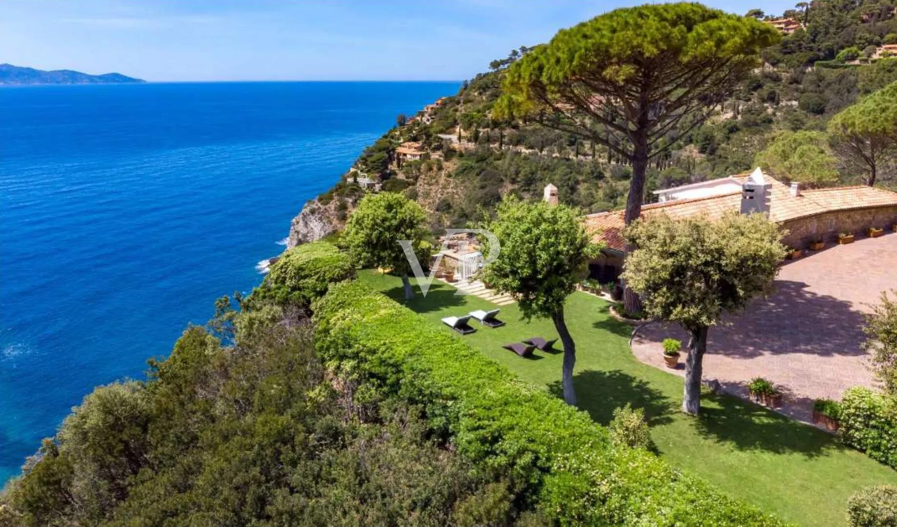 Panoramic Seafront Villa with Direct Access and Pool at Cala Piccola