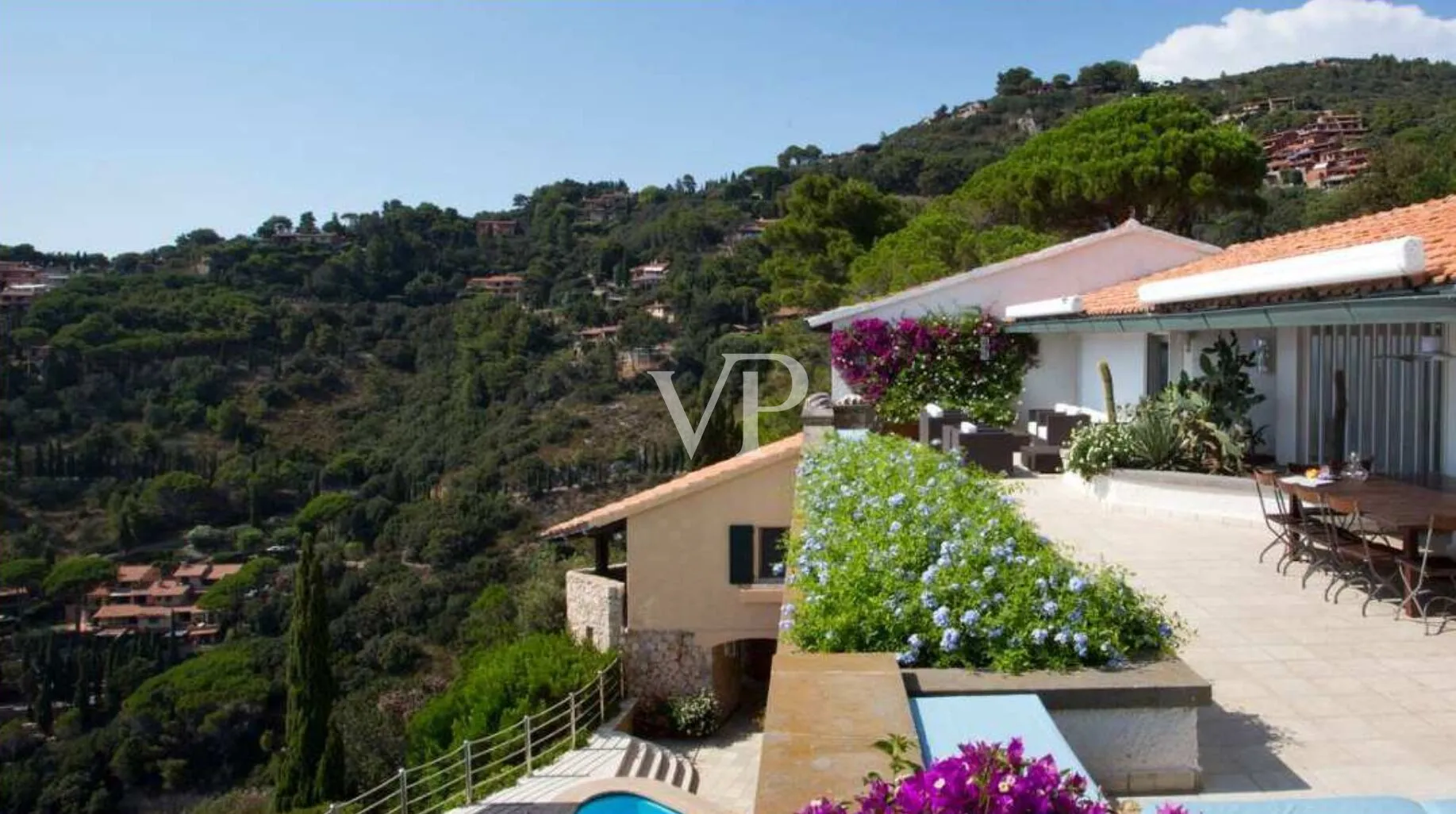 Panoramic Seafront Villa with Direct Access and Pool at Cala Piccola