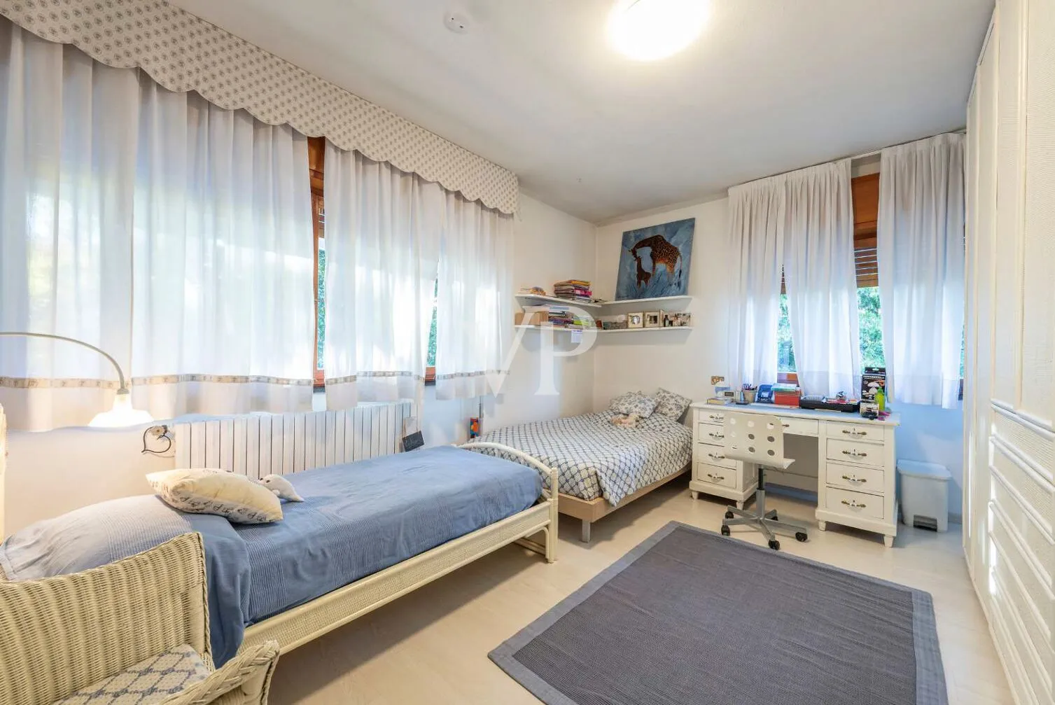 Freistehende Villa im Grünen in malerischer Gegend mit Panoramablick