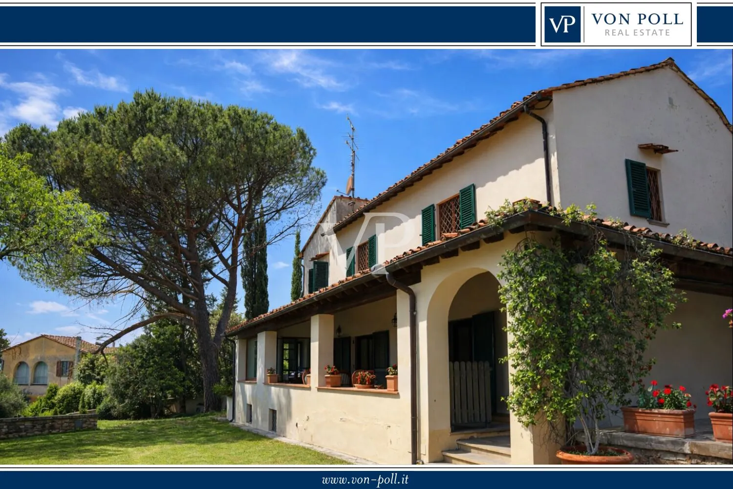 Historische Villa mit Panoramapool