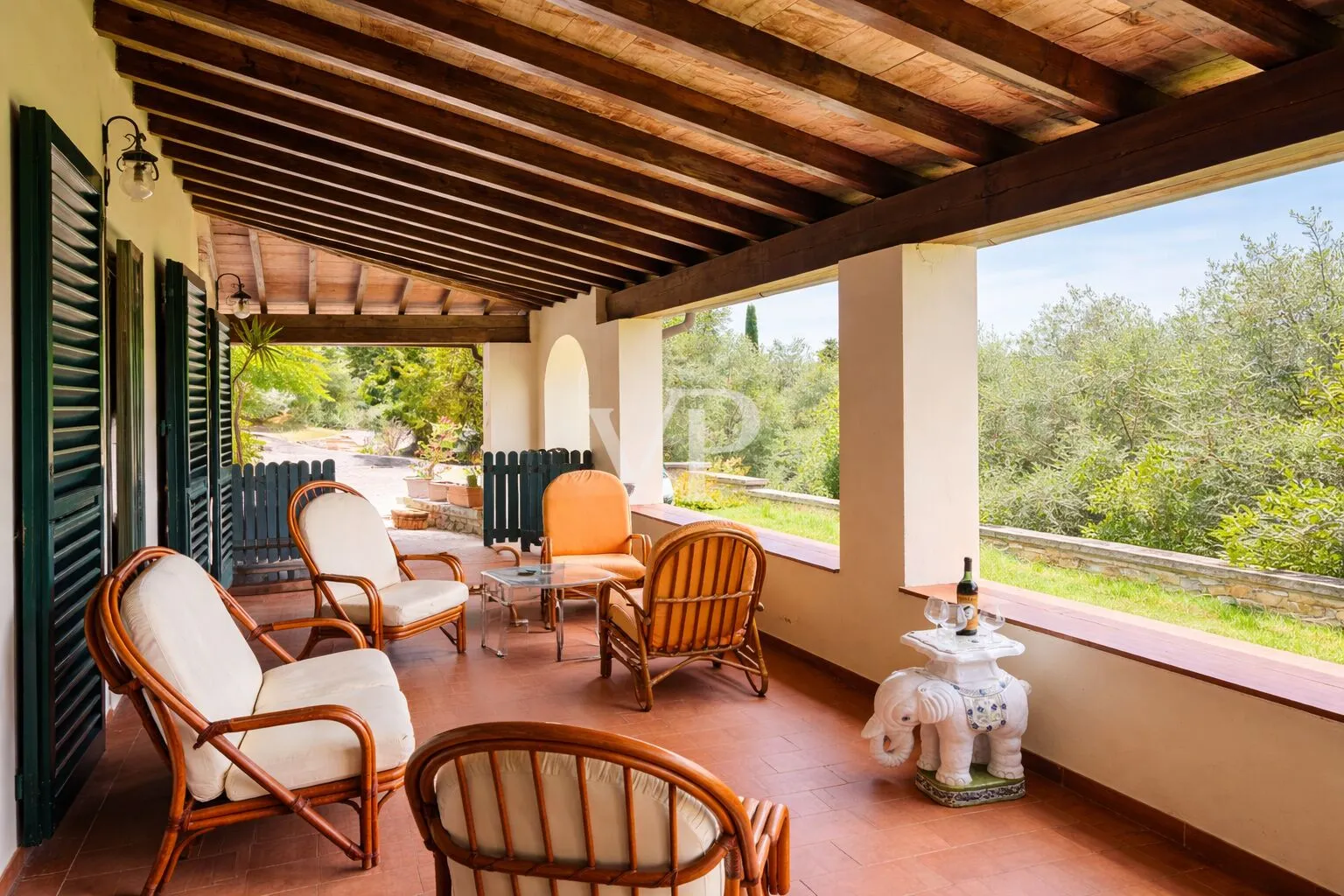 Historische Villa mit Panoramapool