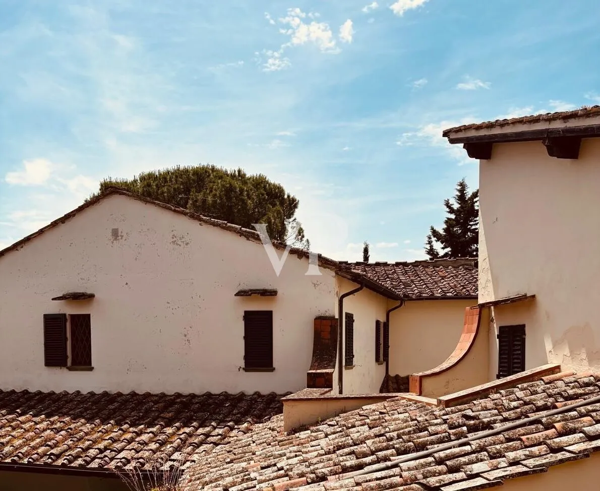 Historische Villa mit Panoramapool