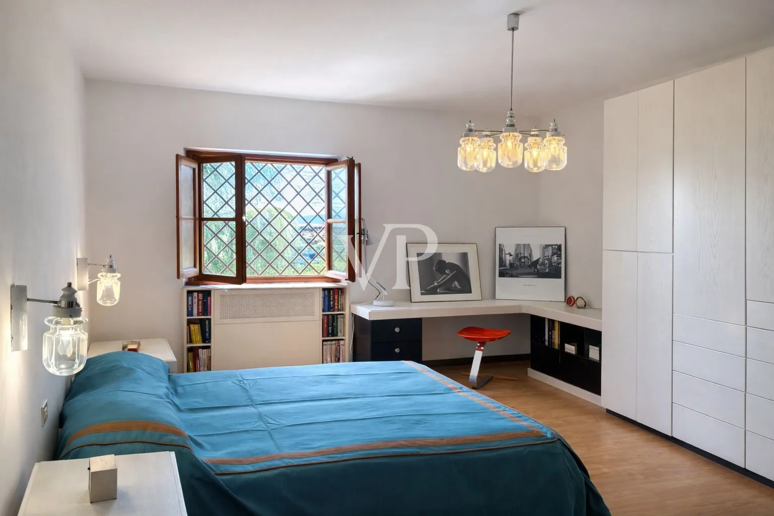 Historische Villa mit Panoramapool