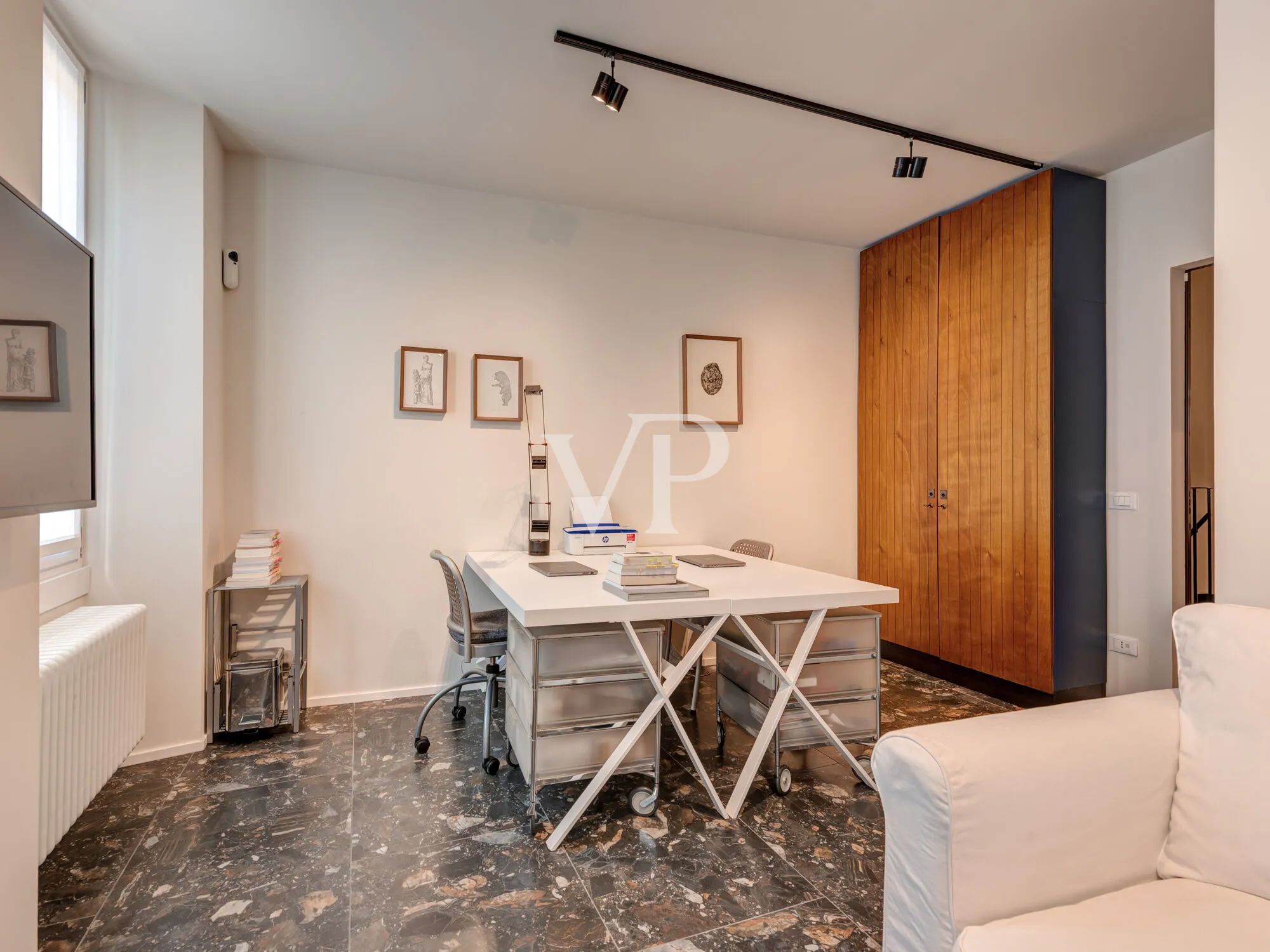 Cernobbio, Comer See: Repräsentatives Stadthaus zu verkaufen