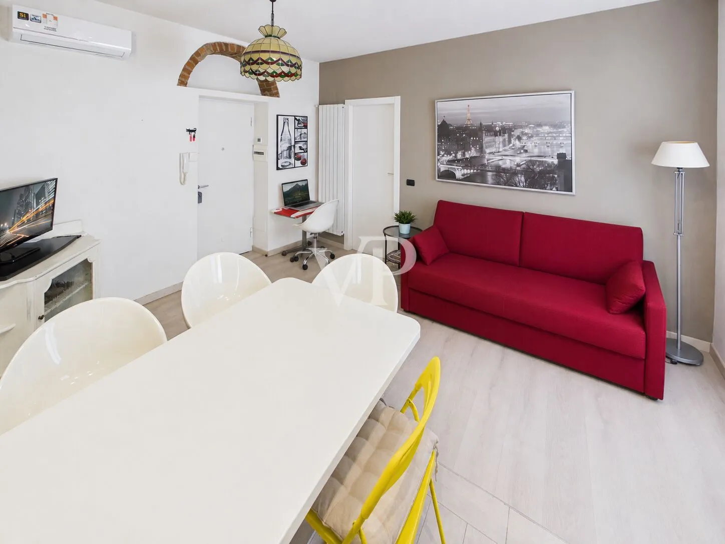 Hübsche Zweizimmerwohnung, frei ab 10. Oktober – Navigli