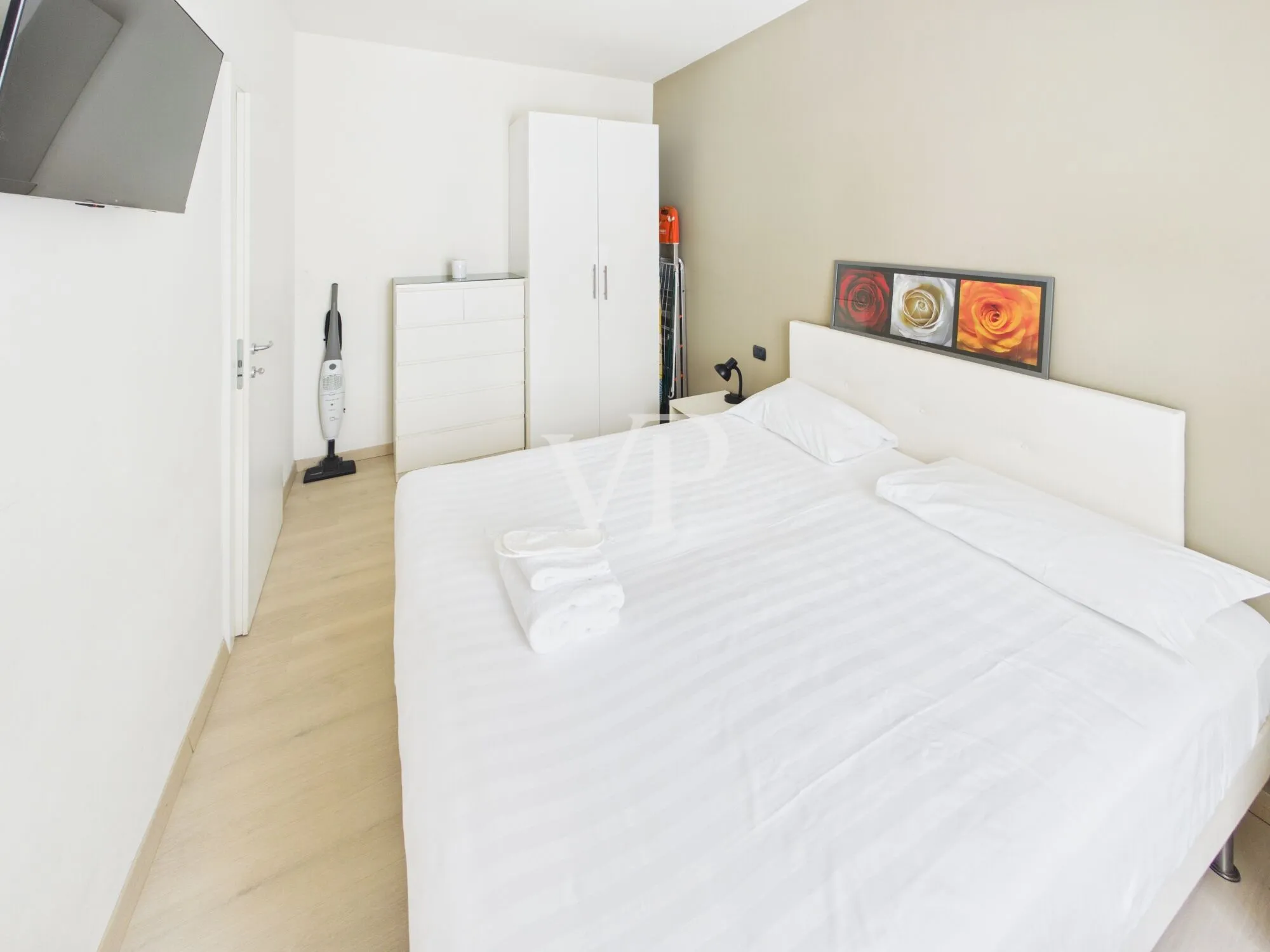 Hübsche Zweizimmerwohnung, frei ab 10. Oktober – Navigli