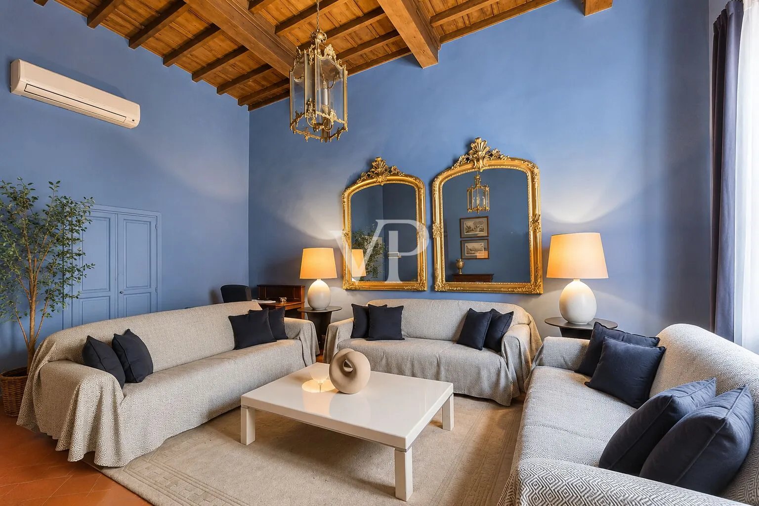 Prestigioso attico con terrazze panoramiche e vista monumentale su Firenze