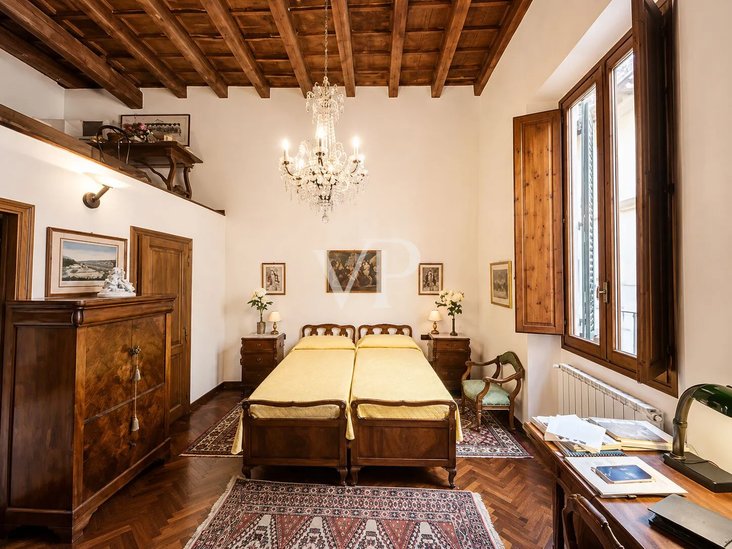 Very Central High Representative Apartment