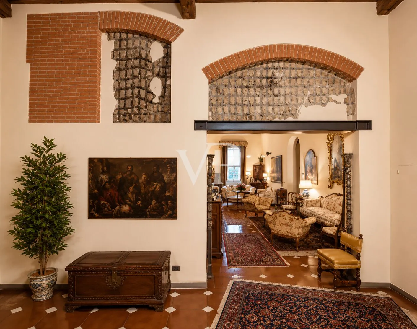 Very Central High Representative Apartment