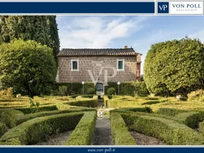 Prächtige Villa aus dem 18. Jahrhundert zur Renovierung im Herzen der Tuscia Viterbese