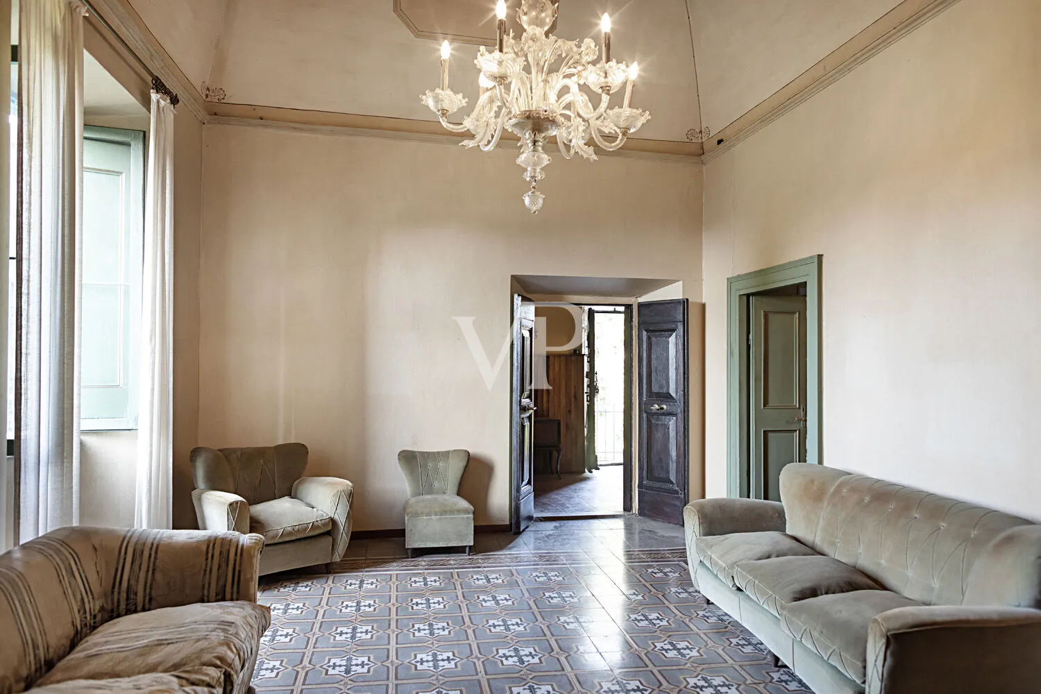 Magnifica Villa settecentesca da ristrutturare nel cuore della Tuscia Viterbese