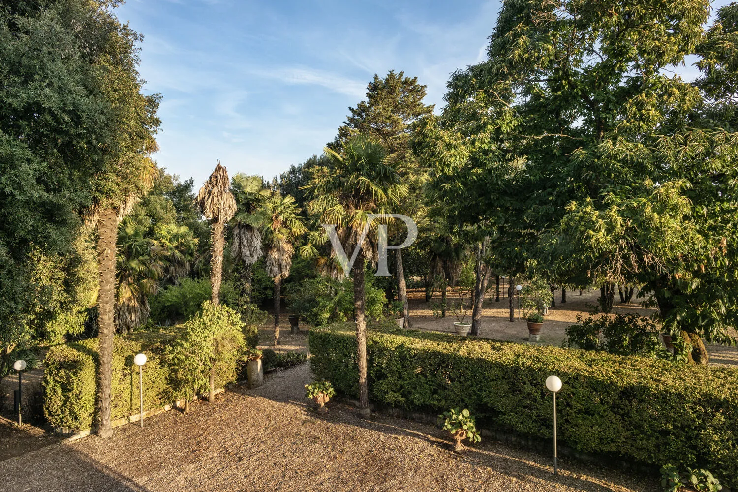 Magnifica Villa settecentesca da ristrutturare nel cuore della Tuscia Viterbese