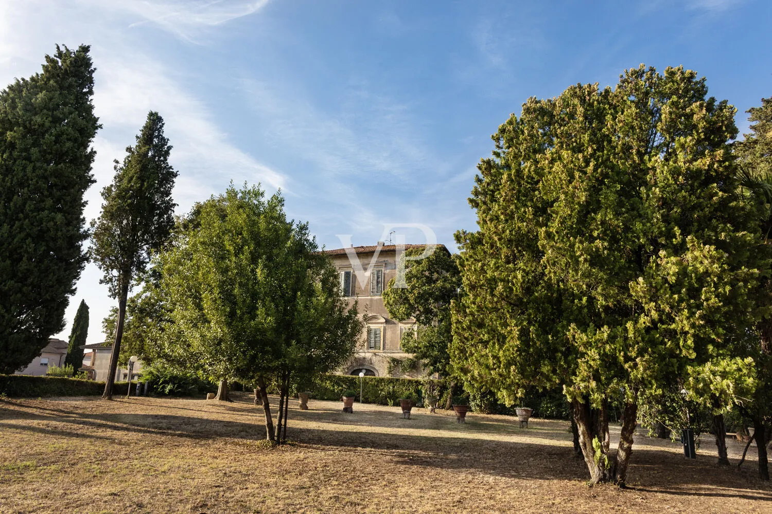 Magnifica Villa settecentesca da ristrutturare nel cuore della Tuscia Viterbese