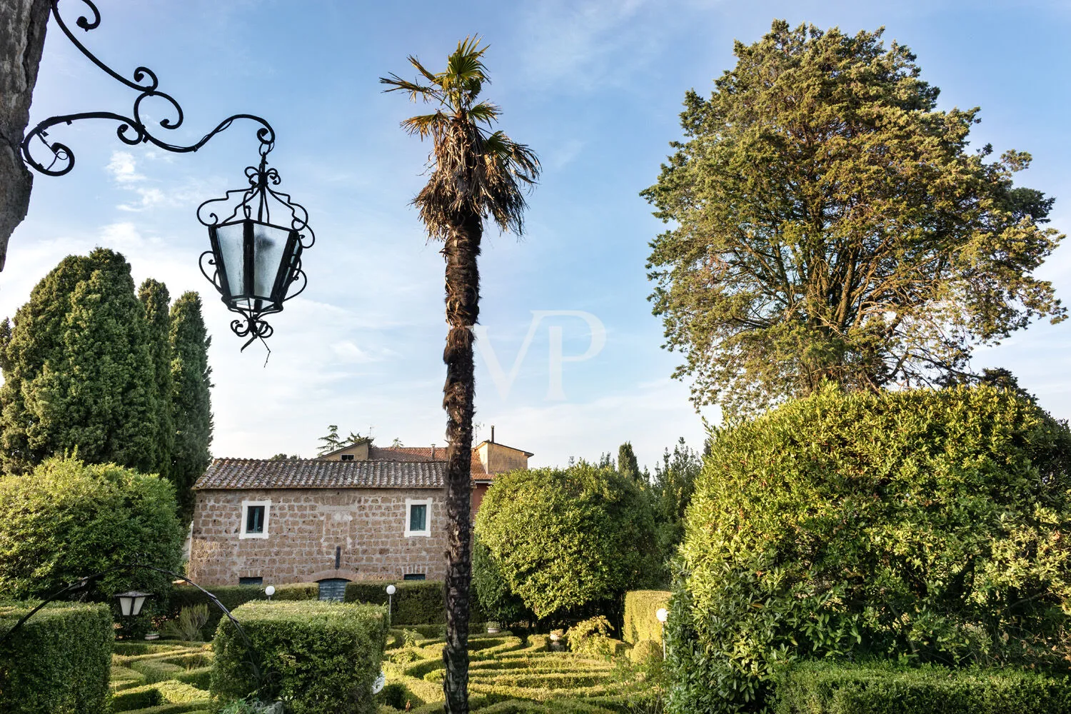 Magnifica Villa settecentesca da ristrutturare nel cuore della Tuscia Viterbese
