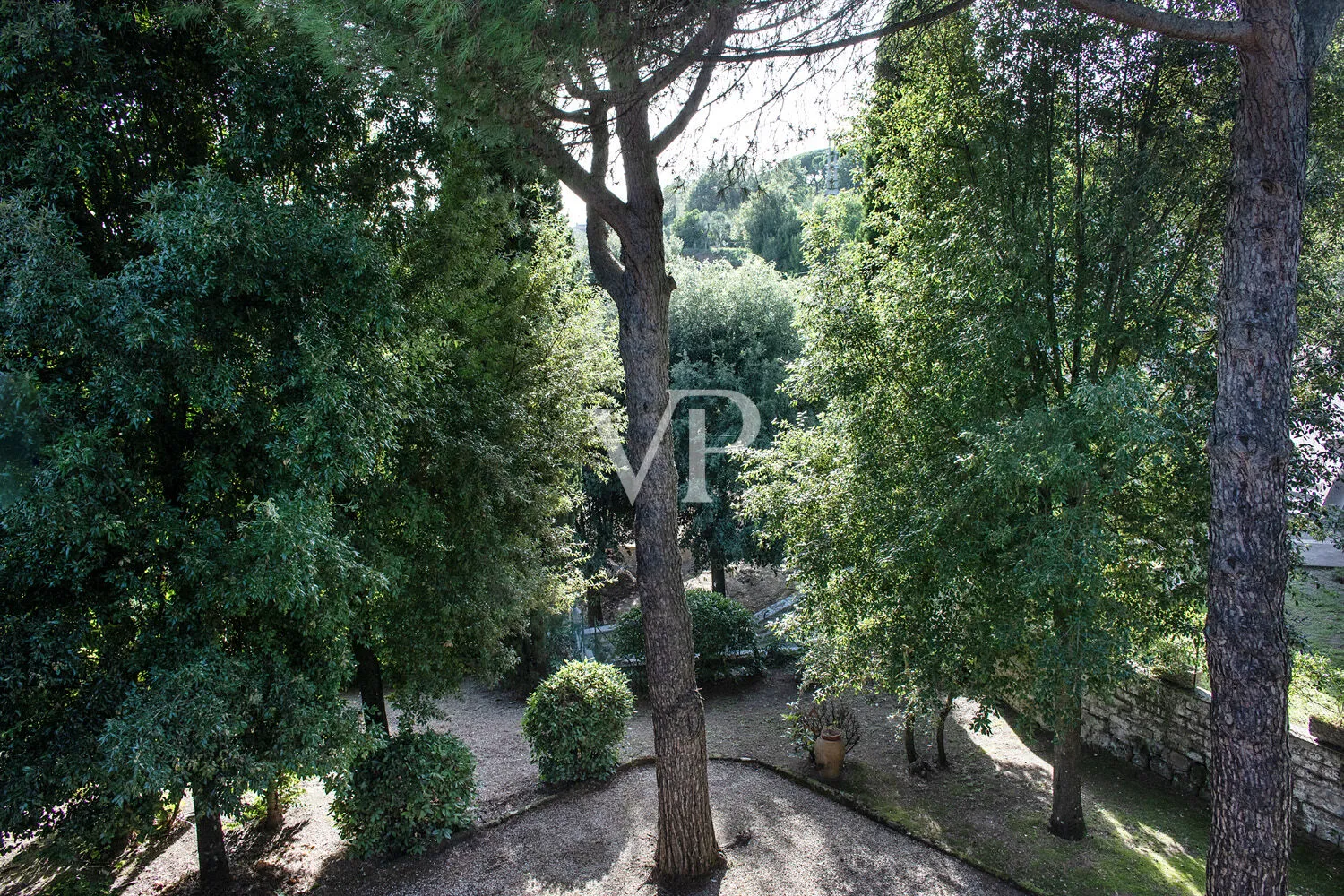Prestigioso casale storico nel cuore della Tuscia